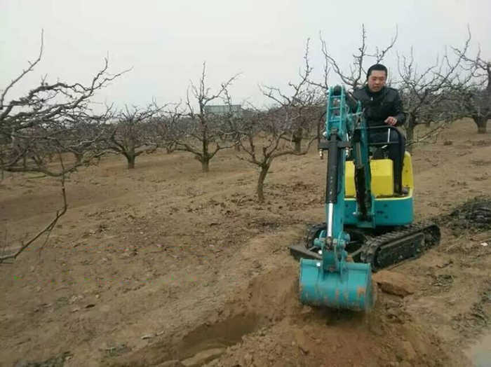 小挖掘機 小挖掘機