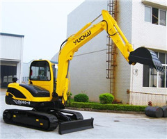 小型挖掘機(jī)的基本操作方法