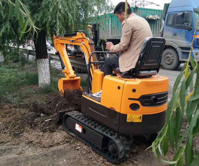 小型挖掘機檔位操作教程 小型挖掘機檔位操作教程