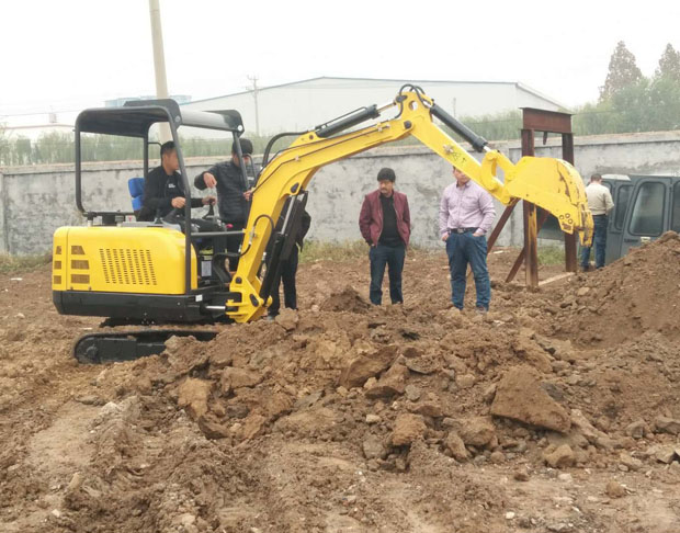 農(nóng)用小型挖掘機(jī) 農(nóng)用小型挖掘機(jī)