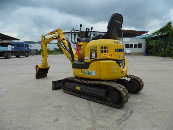 小型挖掘機(jī)保養(yǎng) 小型挖掘機(jī)保養(yǎng)